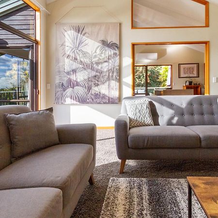 Sherwood Lodge 4-Bedroom Holiday Home With Spectacular Views Christchurch Extérieur photo