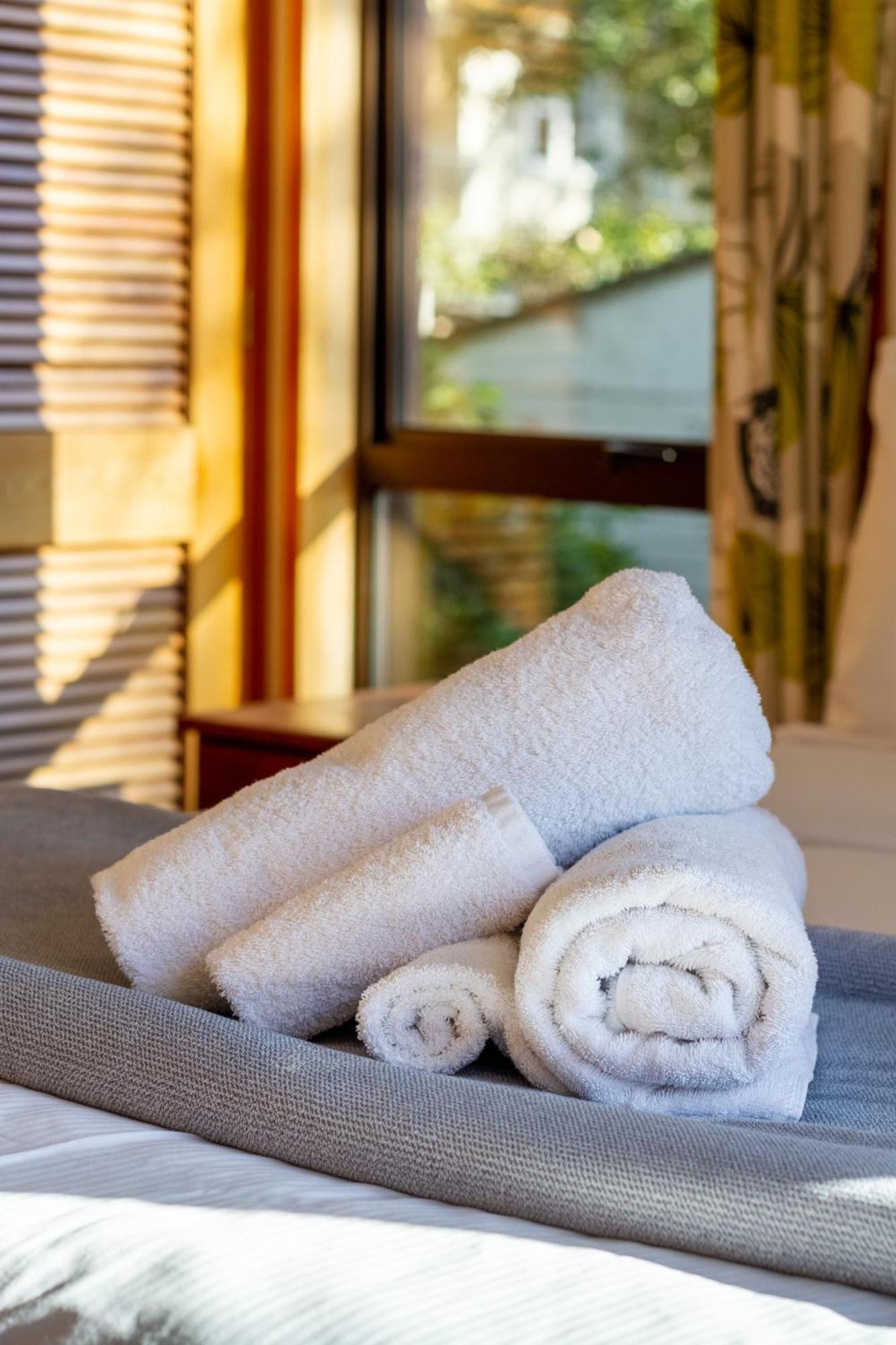 Sherwood Lodge 4-Bedroom Holiday Home With Spectacular Views Christchurch Extérieur photo