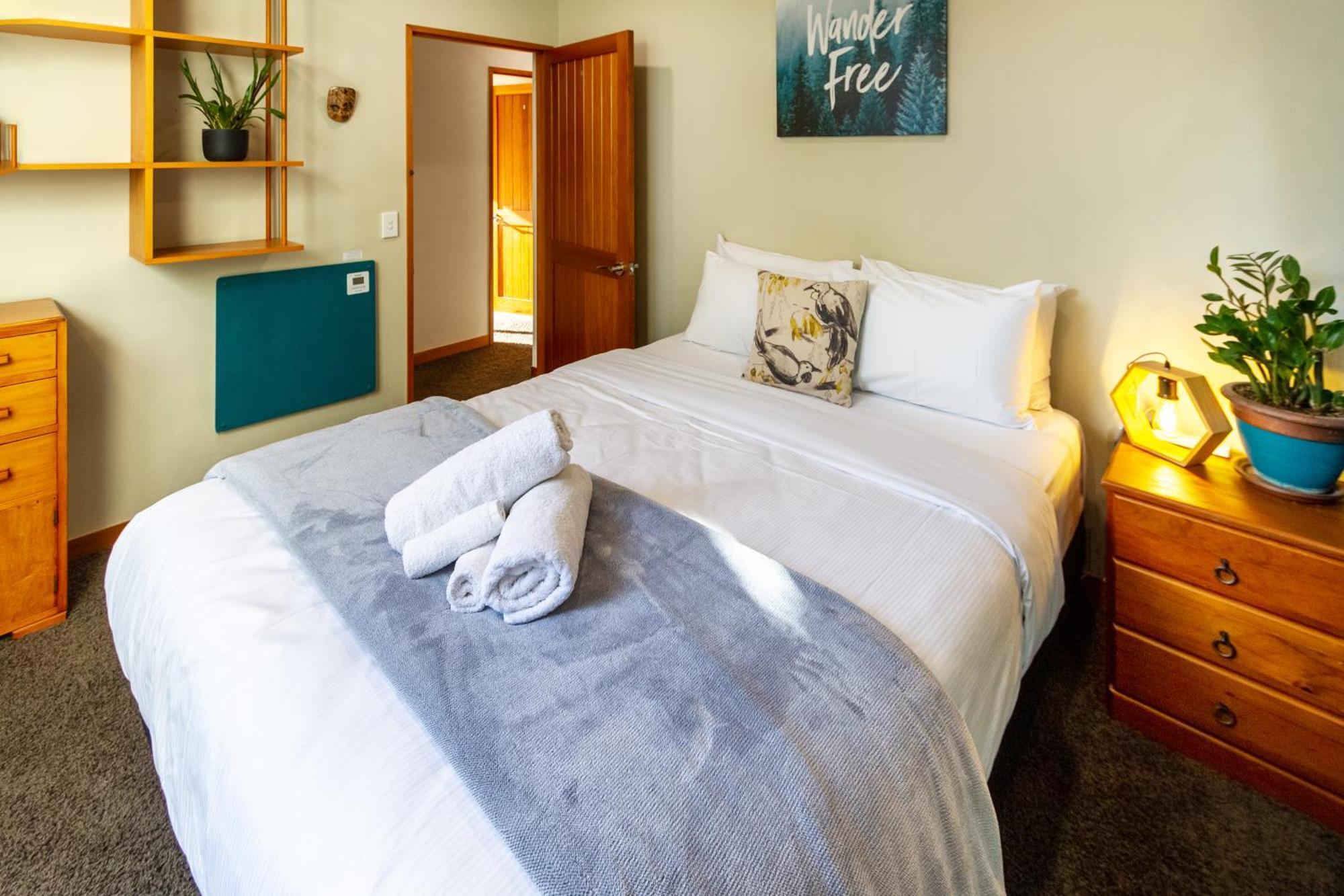 Sherwood Lodge 4-Bedroom Holiday Home With Spectacular Views Christchurch Extérieur photo