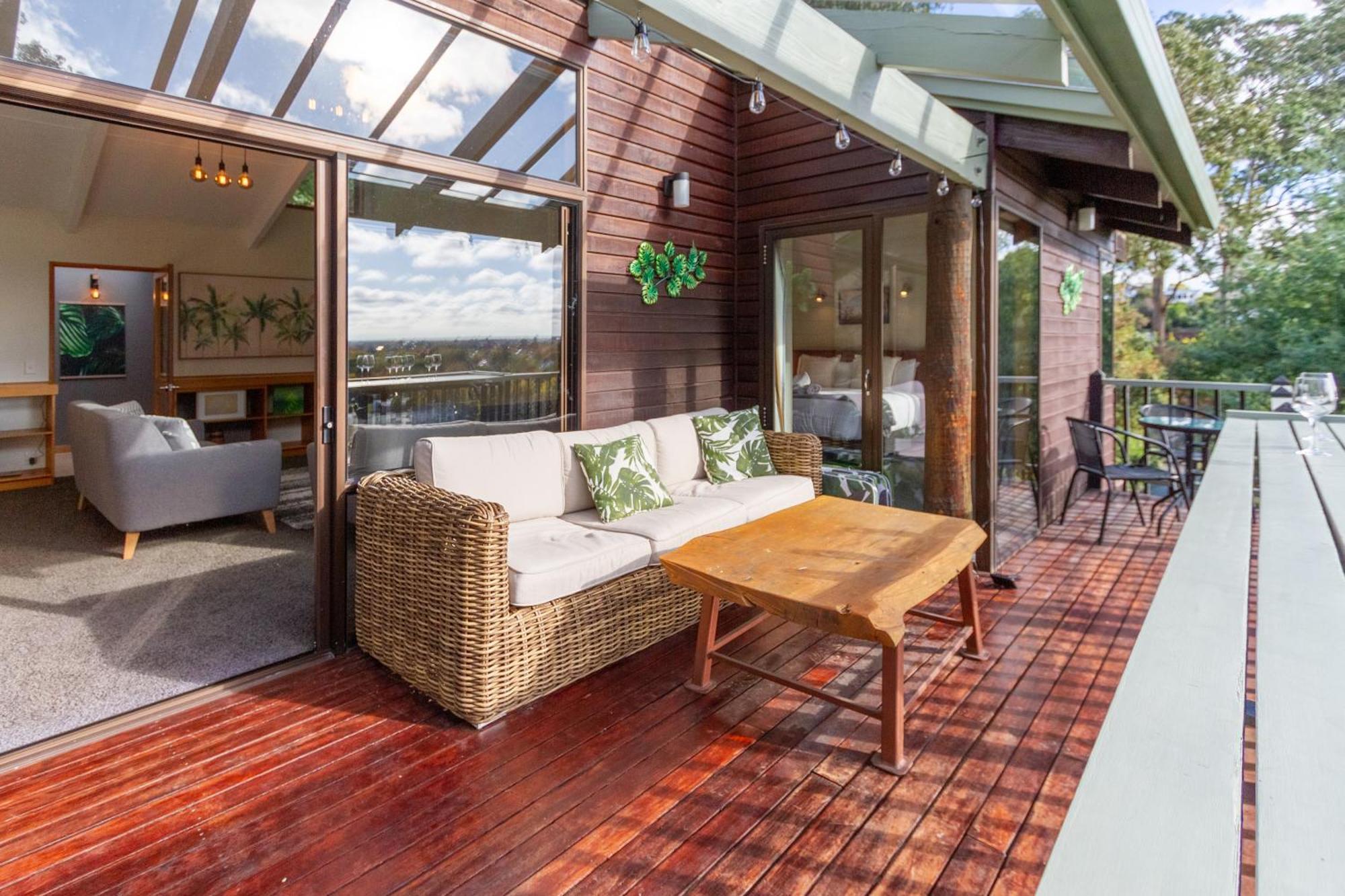 Sherwood Lodge 4-Bedroom Holiday Home With Spectacular Views Christchurch Extérieur photo